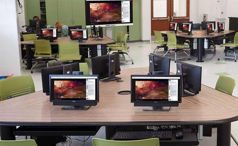 Stem Lab with SMARTdesks furniture